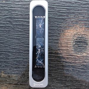 Groove life silicone Apple Watch ⌚️ band. New